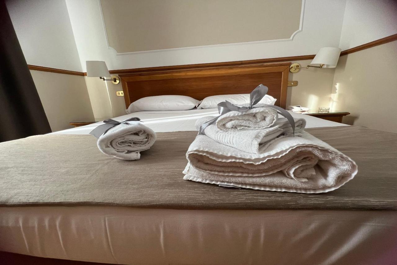 נאפולי Hotel Leopardi מראה חיצוני תמונה