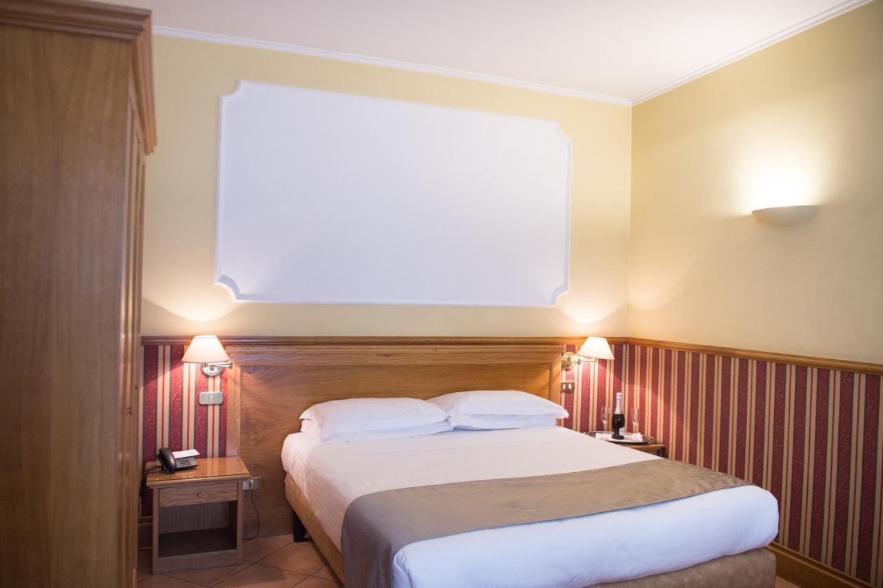 נאפולי Hotel Leopardi מראה חיצוני תמונה