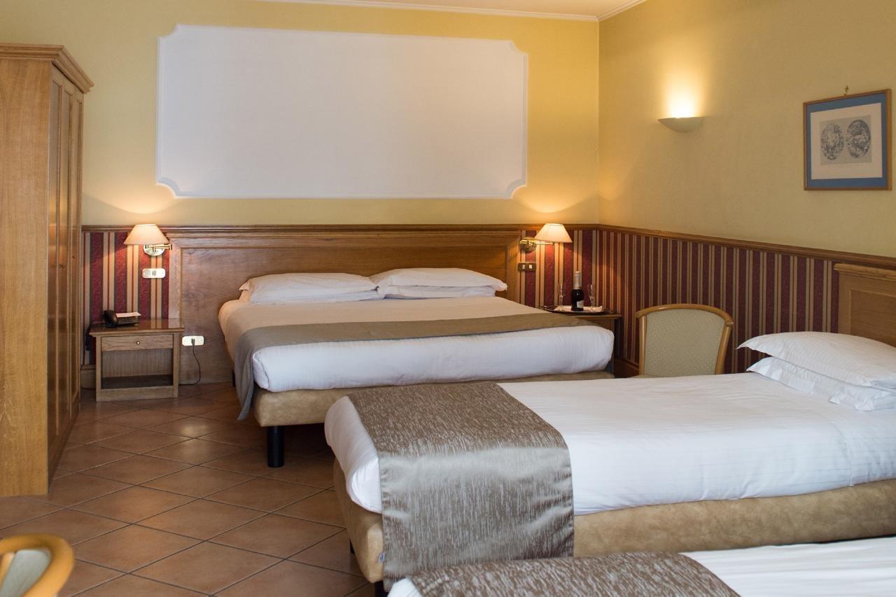 נאפולי Hotel Leopardi מראה חיצוני תמונה