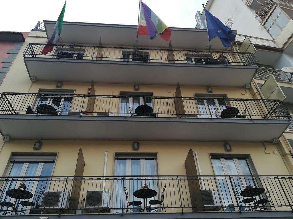 נאפולי Hotel Leopardi מראה חיצוני תמונה
